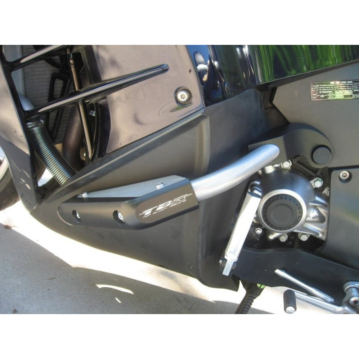 CRASH PADS KIT FOR KAWASAKI GTR1400 (10-17) + crossbar